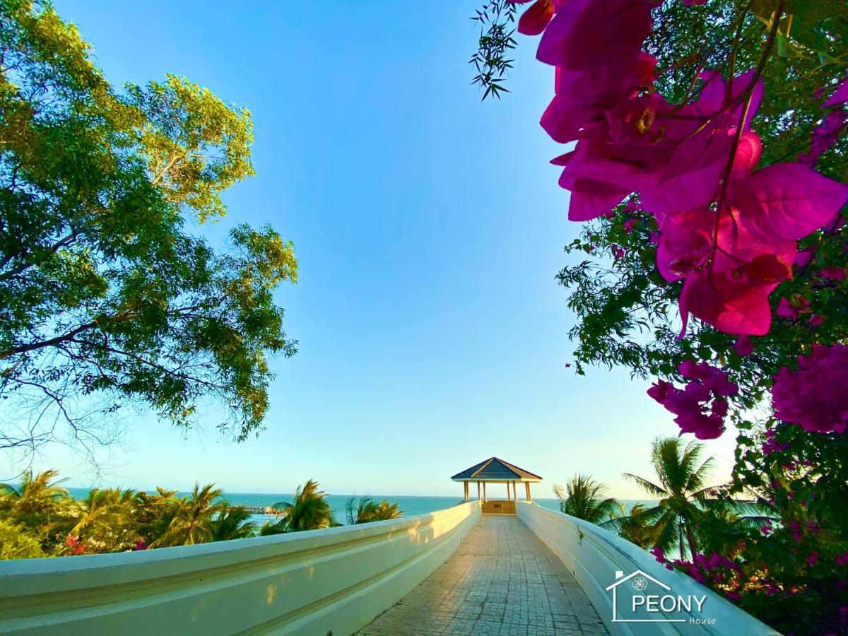1 Seaview- 2 Gardenview 2Mins To The Beach - Luxury Condotel Phan Thiet Exterior photo